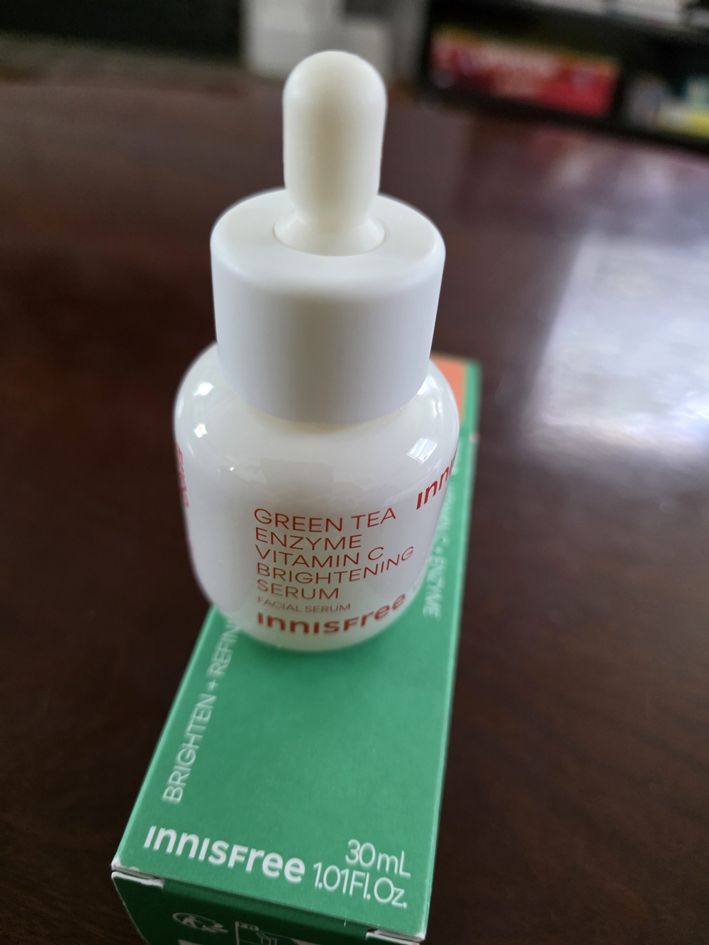 Innisfree Green Tea Enzyme Vitamin C Brightening Serum – White